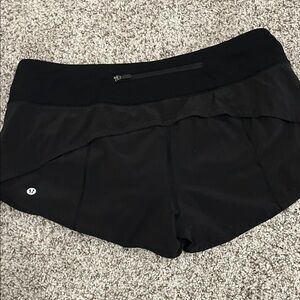 Lululemon Black Speed Up Shorts 2.5 length like new.
